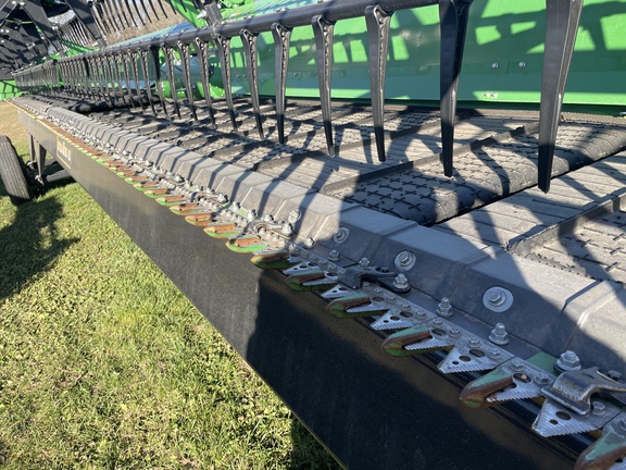 2024 John Deere RD40F Header Combine