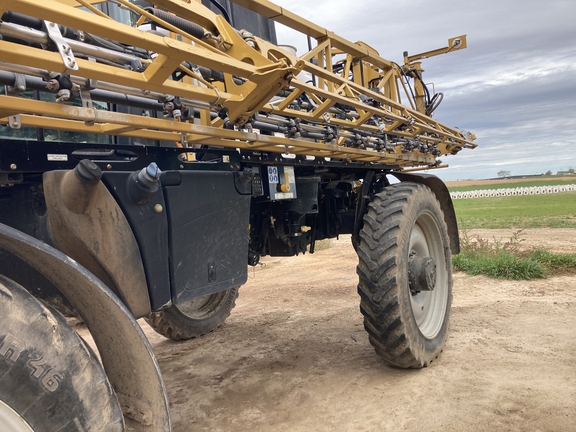 2019 RoGator RG1100C Sprayer/High Clearance