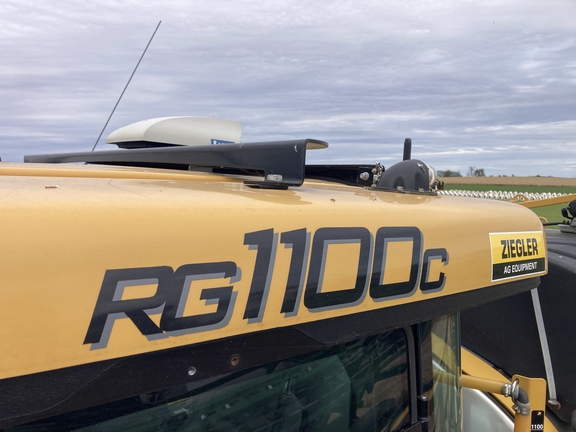 2019 RoGator RG1100C Sprayer/High Clearance