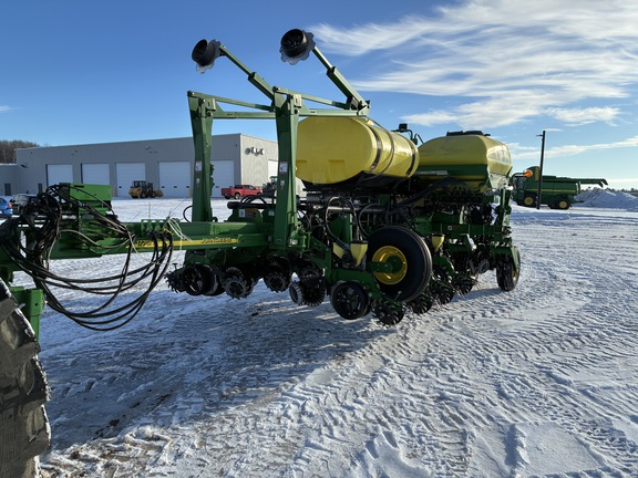 2012 John Deere 1770NT CCS Planter