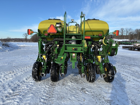 2012 John Deere 1770NT CCS Planter