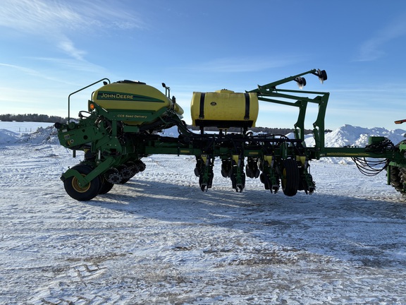 2012 John Deere 1770NT CCS Planter