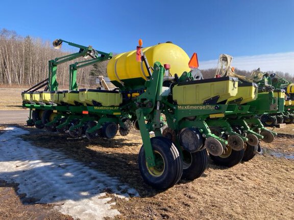 2002 John Deere 1770NT Planter