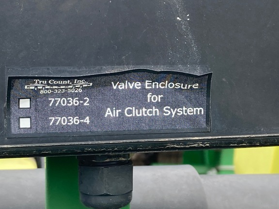 2002 John Deere 1770NT Planter