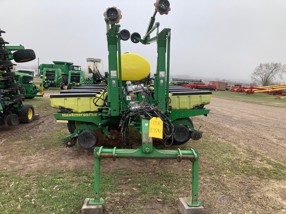 2002 John Deere 1770NT Planter