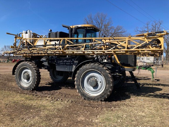 2013 RoGator RG1100 Sprayer/High Clearance
