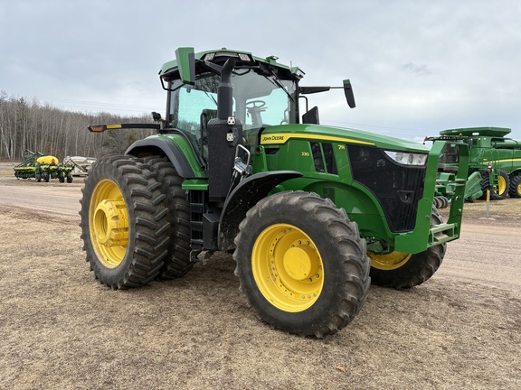 2021 John Deere 7R 230 Tractor