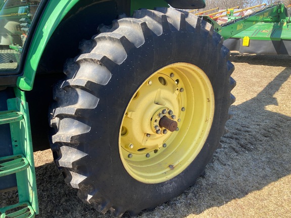 2010 John Deere 7330 Tractor