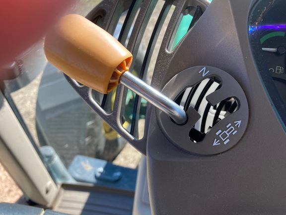 2010 John Deere 7330 Tractor