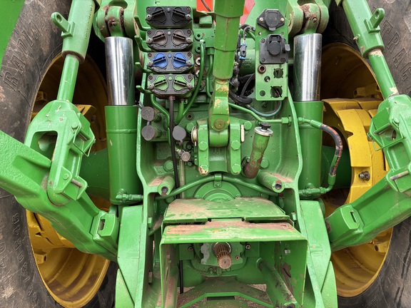 2010 John Deere 8270R Tractor