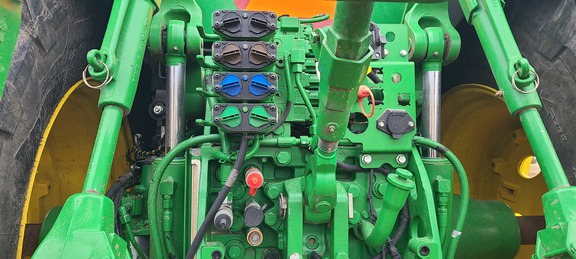 2017 John Deere 7270R Tractor
