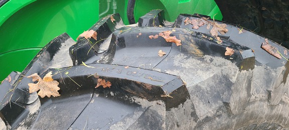 2017 John Deere 7270R Tractor