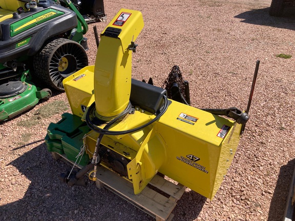 2020 John Deere 47" QUICK HITCH Snow Blower