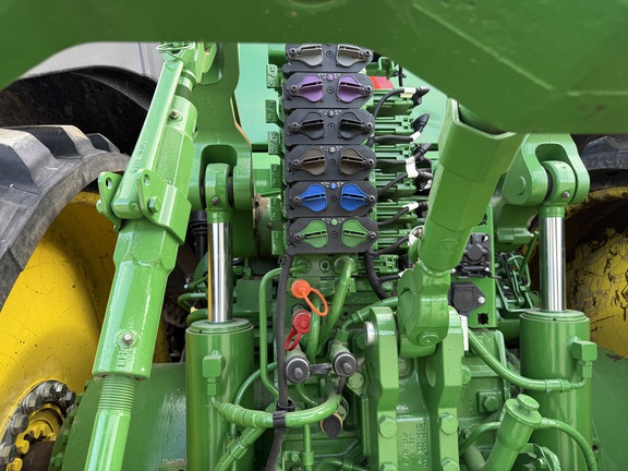 2025 John Deere 8RT 410 Tractor Rubber Track