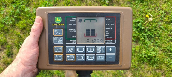 2007 John Deere 468 Baler/Round