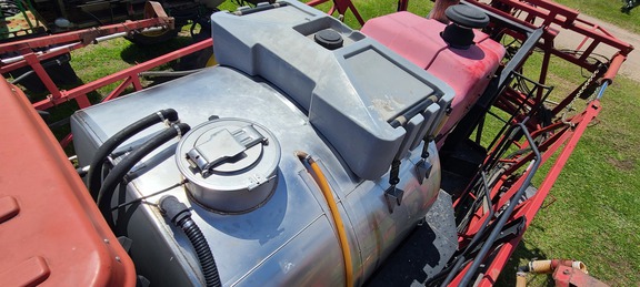 2001 Case IH SPX4260 Sprayer/High Clearance