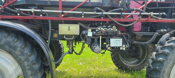 2001 Case IH SPX4260 Sprayer/High Clearance