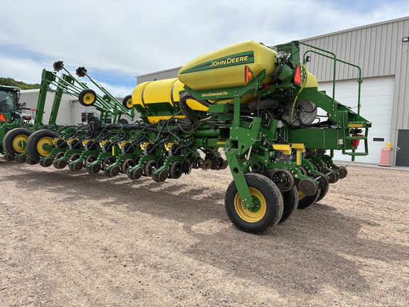 2013 John Deere 1770NT CCS Planter