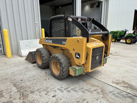 2005 John Deere 320 Skid Steer Loader