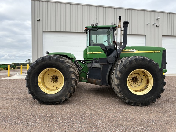 2006 John Deere 9520 Tractor 4WD