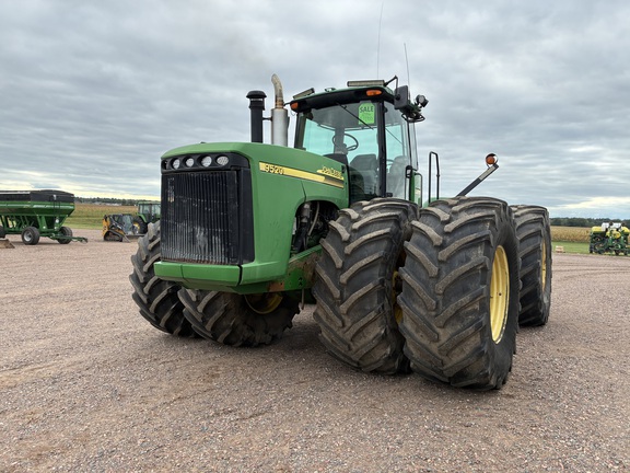 2006 John Deere 9520 Tractor 4WD