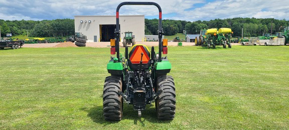 2018 John Deere 2032R Tractor Compact