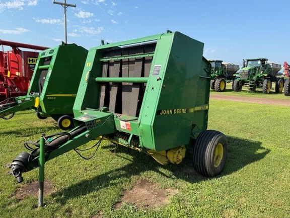 1989 John Deere 375 Baler/Round