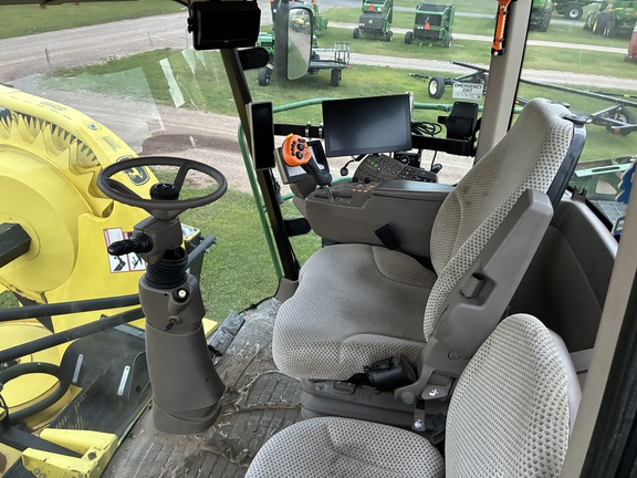 2017 John Deere 8400 Forage Harvester