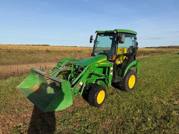 2021 John Deere 2025R Tractor Compact