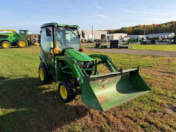2021 John Deere 2025R Tractor Compact