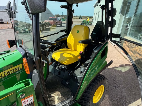 2024 John Deere 1025R Tractor Compact