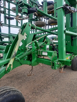 2009 John Deere 2210 Field Cultivator