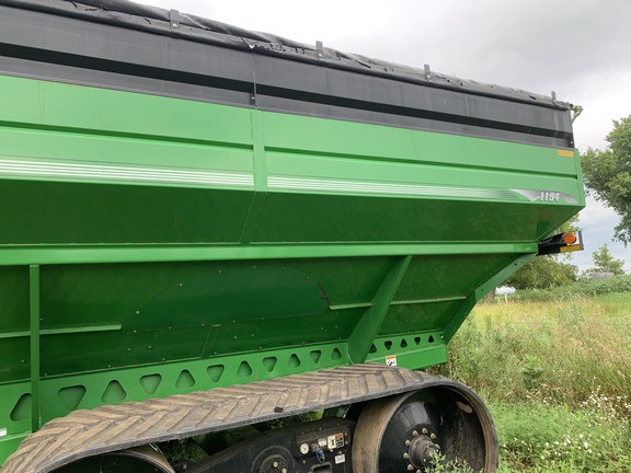 Brent 1194 Grain Cart