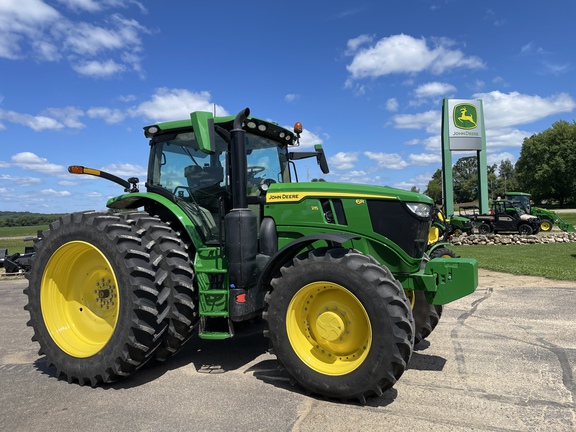 2023 John Deere 6R 215 Tractor