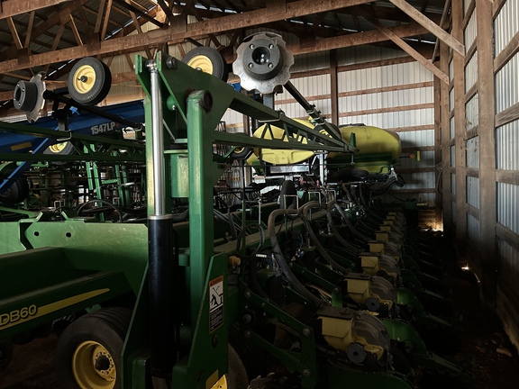 2012 John Deere DB60 Planter