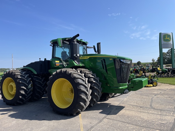 2023 John Deere 9R 640 Tractor 4WD