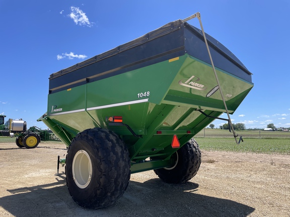 Parker 1048 Grain Cart