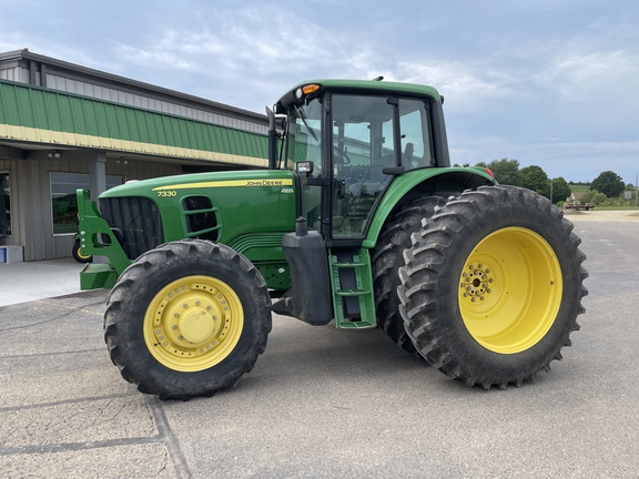 2012 John Deere 7330 Tractor