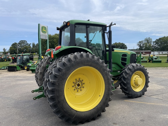 2012 John Deere 7330 Tractor