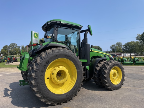 2023 John Deere 8R 370 Tractor