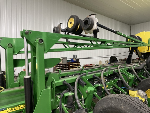 2012 John Deere 1770NT CCS Planter