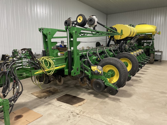 2012 John Deere 1770NT CCS Planter