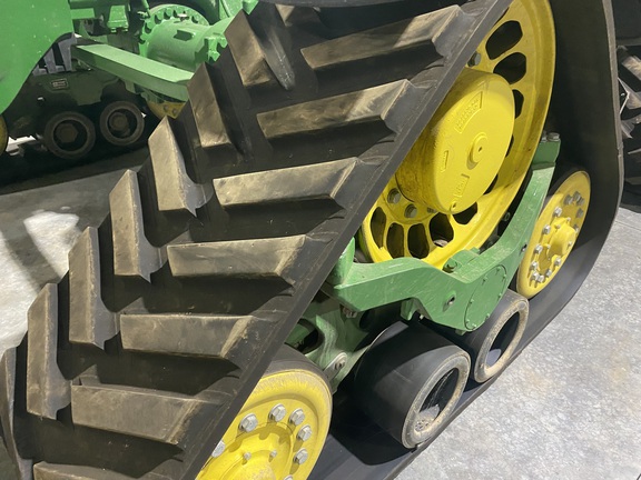 2021 John Deere 8RX 370 Tractor Rubber Track