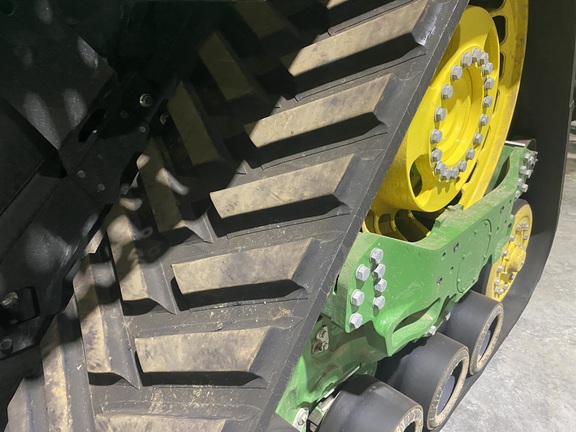 2021 John Deere 8RX 370 Tractor Rubber Track