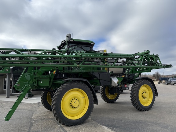 2024 John Deere 410R Sprayer/High Clearance