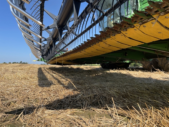 2015 John Deere 635FD Header Combine