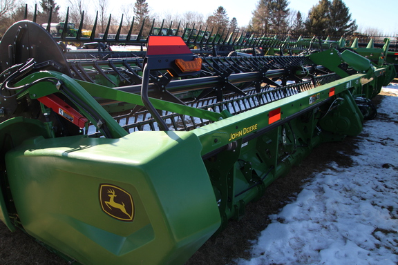 2024 John Deere RD40F Header Combine