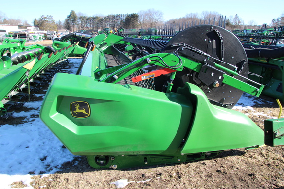 2024 John Deere RD40F Header Combine