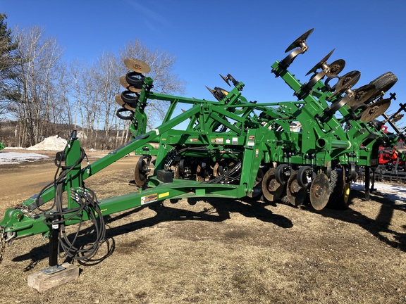 2023 John Deere 2730 Disk Ripper