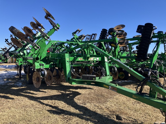 2023 John Deere 2730 Disk Ripper